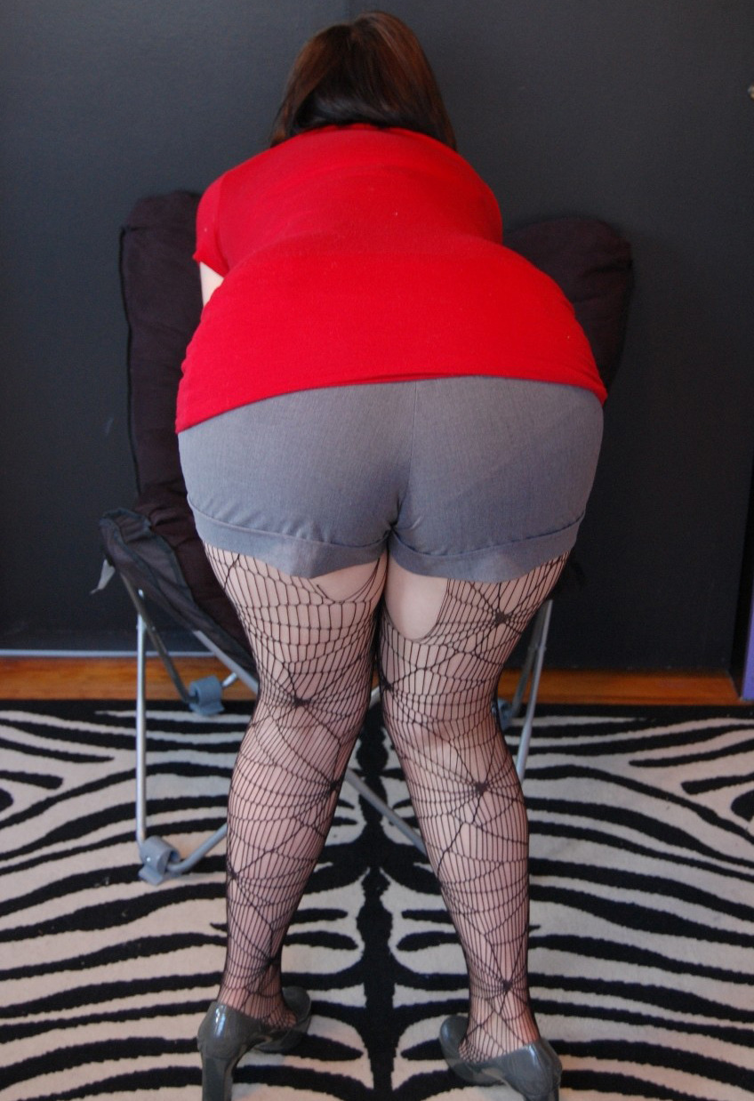 cristal000:  Just a bit teasing guys. Clothes on LOL  Mmmm nice