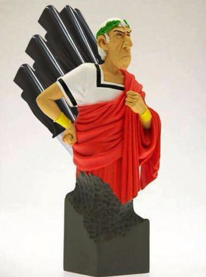 dharuadhmacha:  redditfront:  I want this knife stand!!!   Beware the Ides of March!!