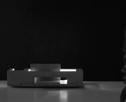 concrete table piece ‘the Whale 2020′@thuhstudio / Thuhstudio 