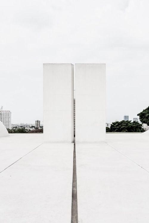 nnmprv:  White Square by Danni Karavan. Photos by Richard Jochum. You can find me: Instagram | Pinterest | Behance