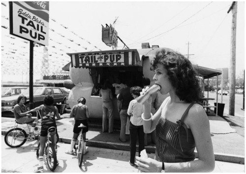 retrogirly:  Sigourney Weaver, 1983 