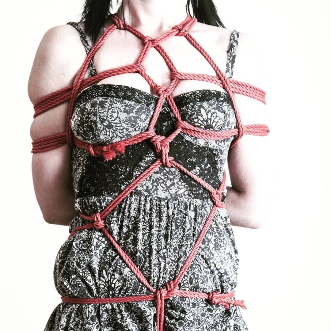 mastermhatter:  Miss X came for a tie or two.  #kinklife #shibari #kinbaku #juterope