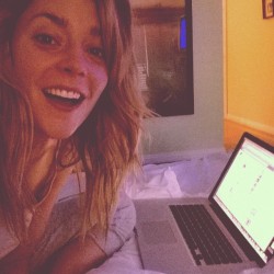 gracehelbig:  2014 first official selfie
