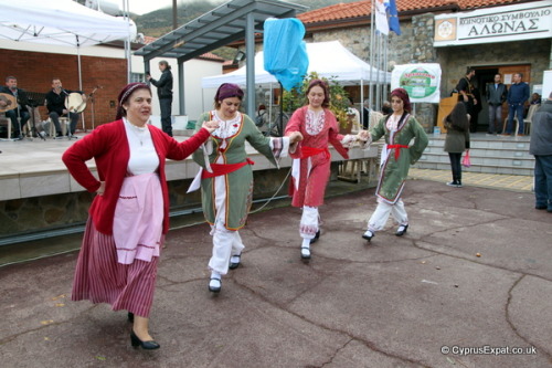 cyprusvillages:Alona Village Zivania Festival 