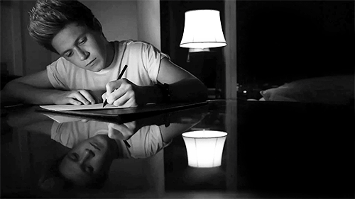 kingoftheniall:  Dear Diary: Today Harry made me do stupid shit for vine again 