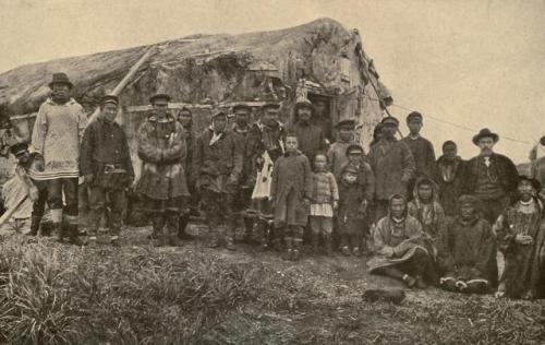Residents of Anadyr (Russia, summer 1906).  The town was calledNovo-Mariinsk until 1923.The peo
