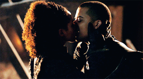 goodqueenarya:Missandei and Grey Worm in 8.02 A Knight of the Seven Kingdoms