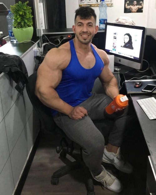ARAB AND MIDDLE EASTERN MUSCLE adult photos