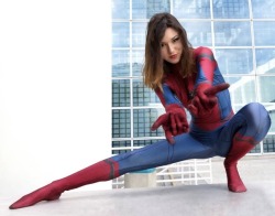 love-cosplaygirls:  Spider-Man by Robincyn