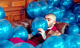 geekzayn:Happy 25th Birthday Zayn!
