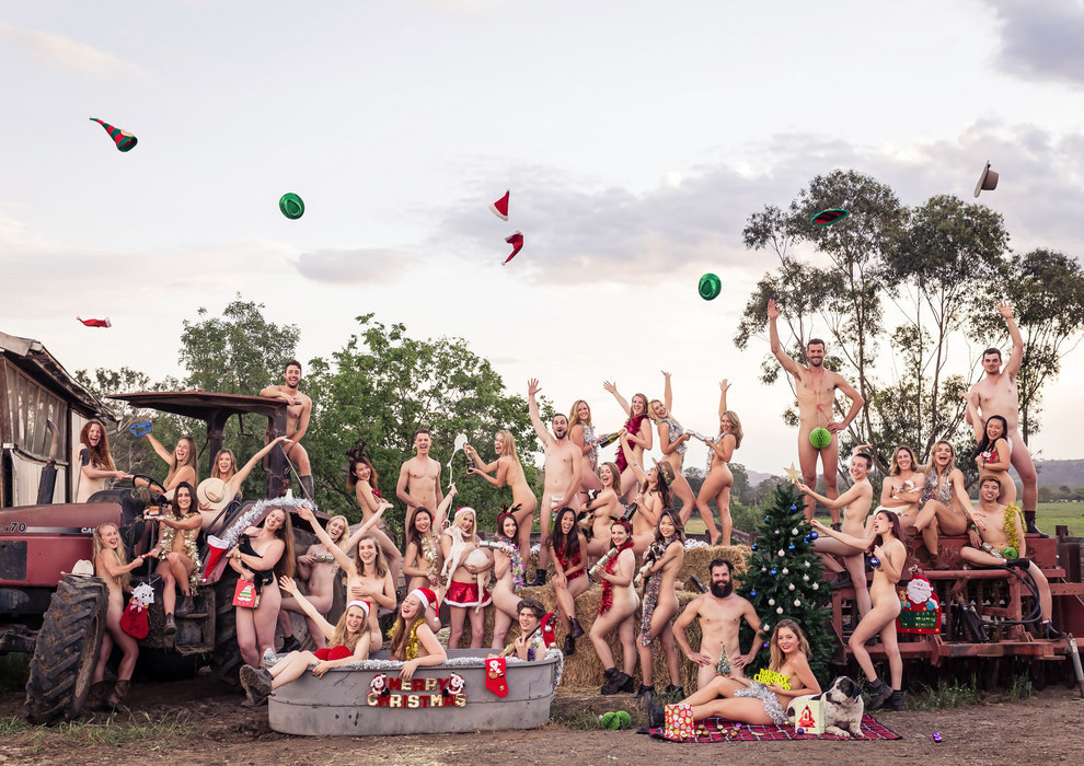 nakednews:As every year for 30 years, the veterinary students from the University