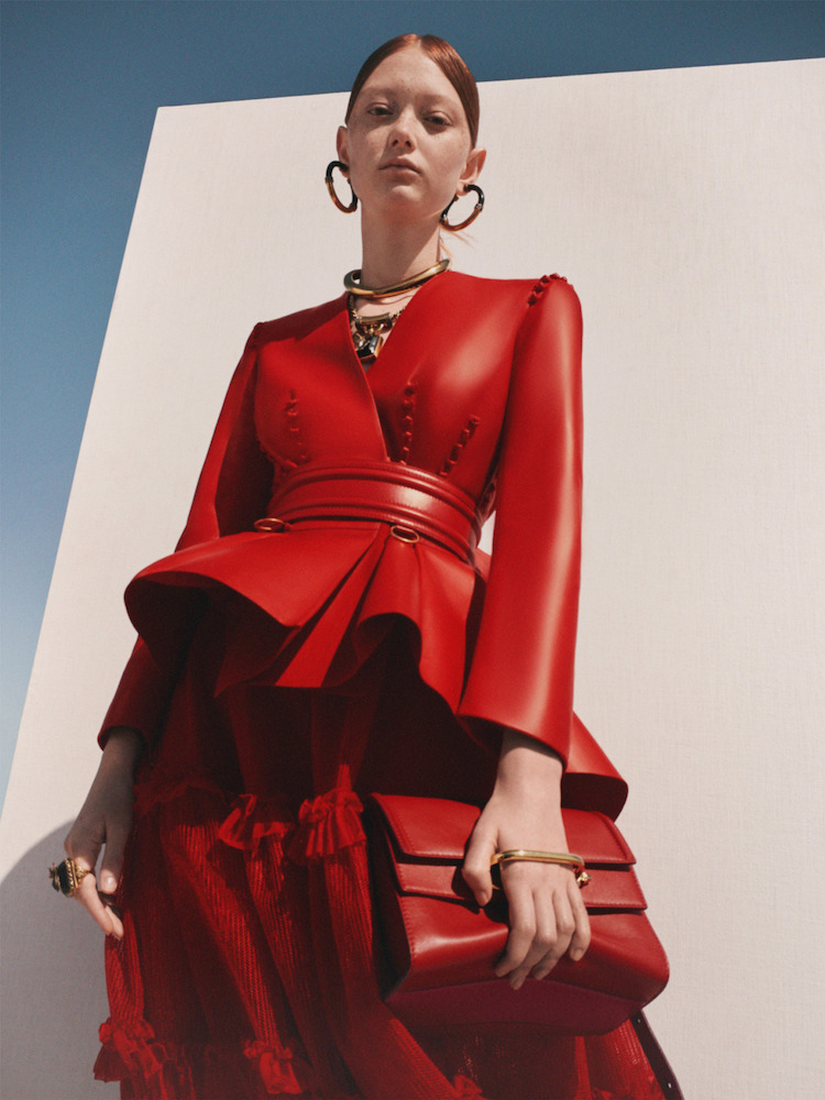 The STYLE INSIGHT — Alexander McQueen : New In “The Story”...