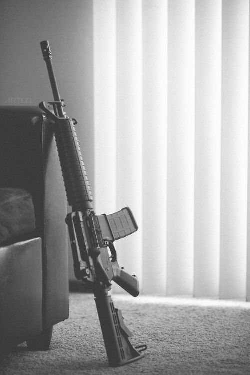 weaponslover:  arteel:  K.I.S.S.  Lovely shot 