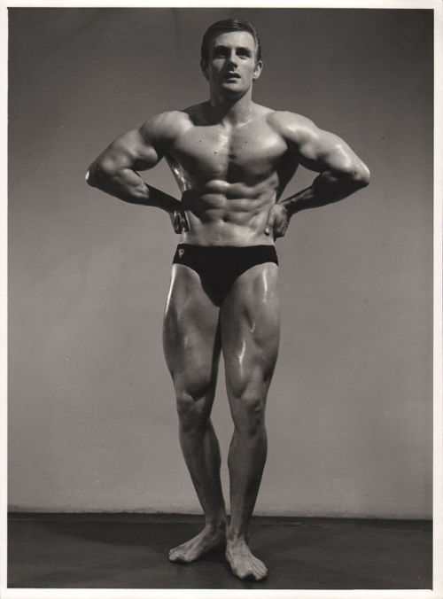 Raymond Everlet photographed in 1964 by Arax Studio.