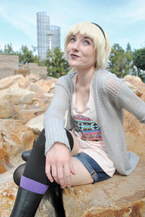 Casual Rose Lalonde, Wondercon Day 0 Cosplayer: maycoloursPhotography: Yetishots.tumblr.com