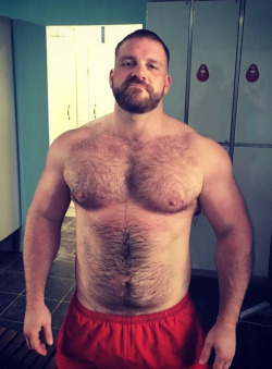 cuddlyuk-gay:    I generally reblog pics of guys with varying degrees of hair, if you want to check out some of the others, go to: http://cuddlyuk-gay.tumblr.com   