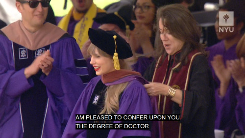 thatwasthenightthingschanged: DOCTOR TAYLOR SWIFT