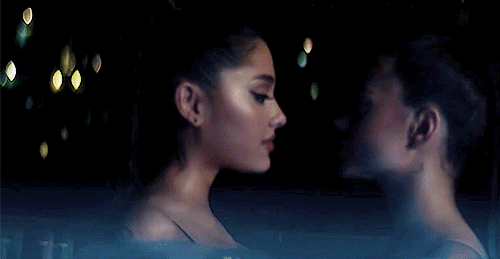 ssweetener:break up with your girlfriend, i’m bored