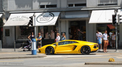 automotivated:  Lamborghini Aventador LP-700