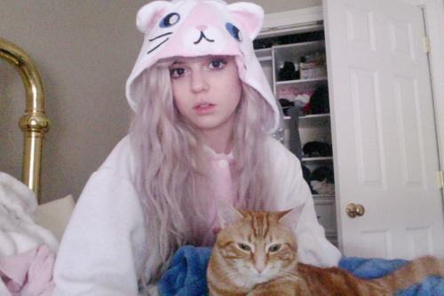 bodyelectricm:  Pale Bitch ♡