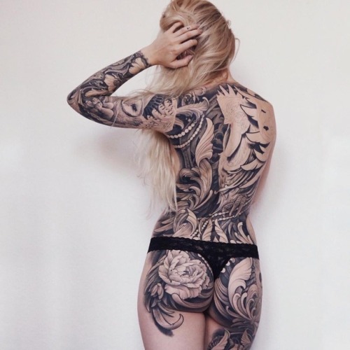 thatattoozone: @  lisa.void
