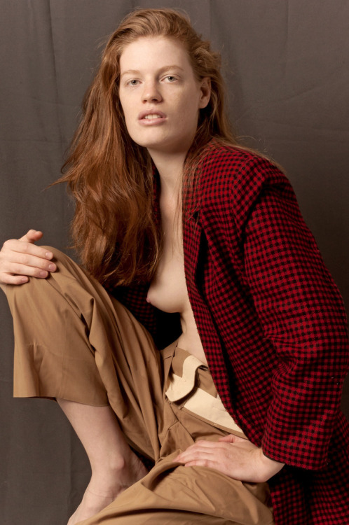 Alejandra Red (Sof) por Marcos Mendoza