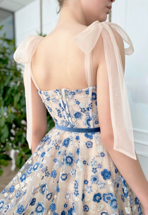 fairmaidnelly:rebelknight:  silverscreenx:evermore-fashion:Teuta Matoshi ‘Larkspur Fields’ Haute Couture Gowns   @such-justice-wow  @fairmaidnelly    😍😍