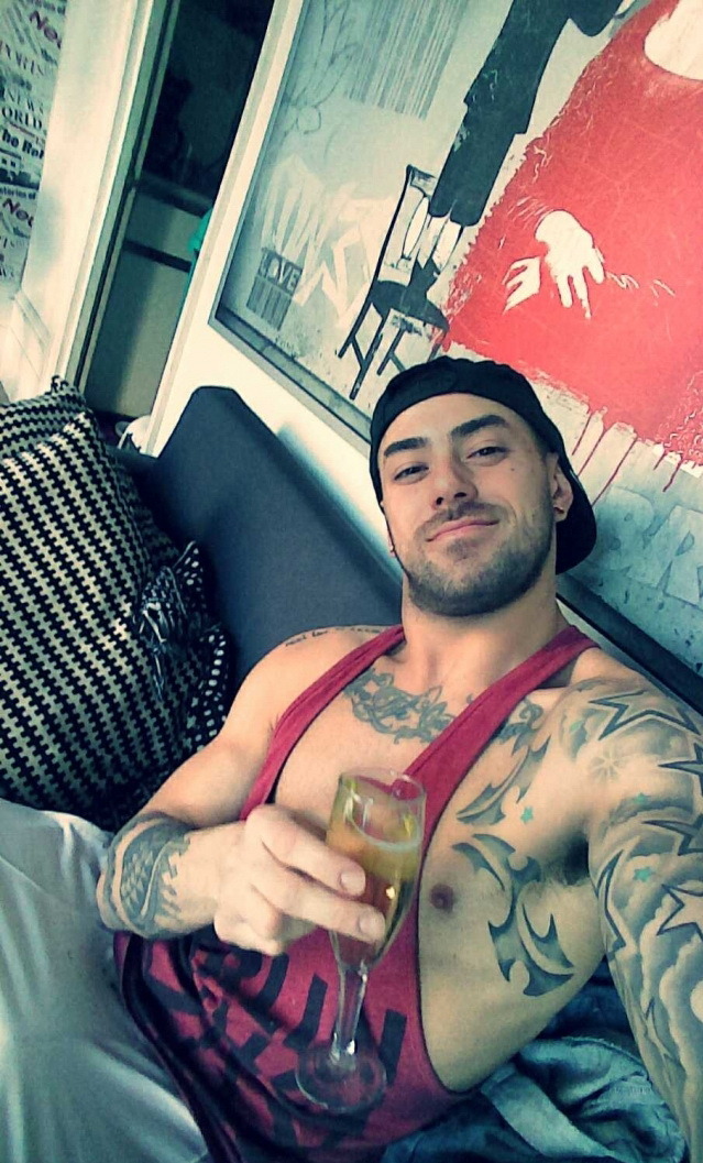 colungafrank:  27 yo escort