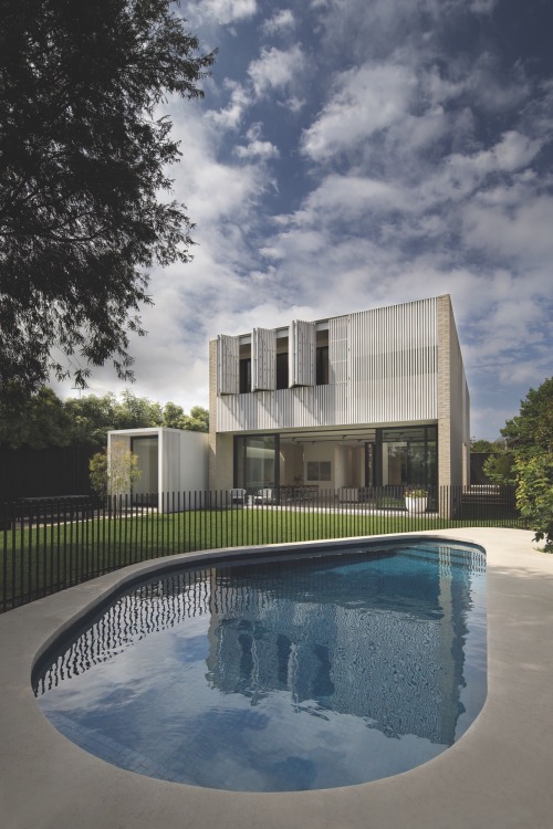 Hidden House / Jackson Clements Burrows