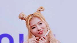 femaleidols:  sana during cheer up era (for anon)  