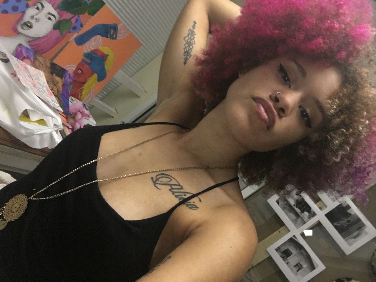 springycurls:  afffroditeee:  Today overall was good :)   Reblog