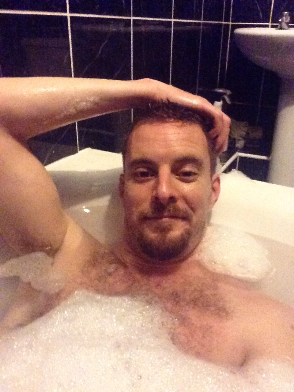 bgscoops:Shameless reblog- just for the hell of it ;-p