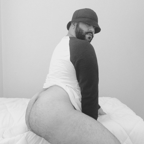 Porn foxinthecity:  bearxruz89:   photos