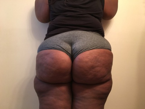 luvizeverything: All Ass