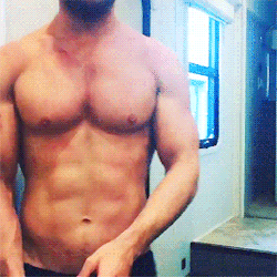 Hotfamousmen:  Chris Hemsworth