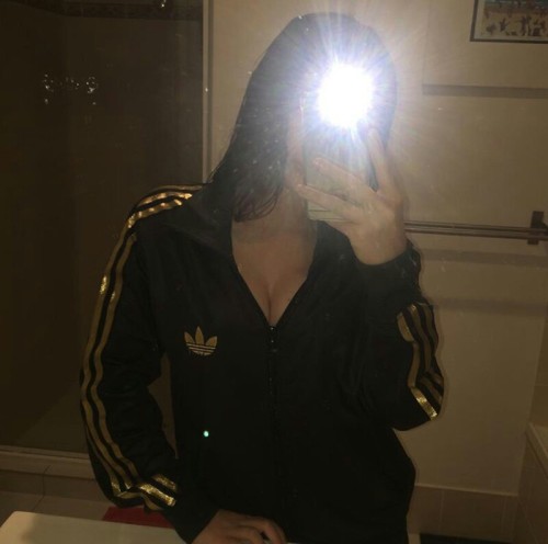 69xy:  69xy.tumblr.com  💦