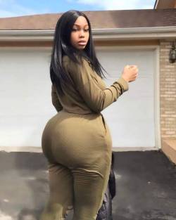 thickerbeauties:  #thickness #thick #thickwoman