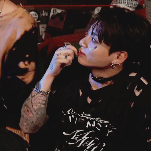 jung-koook:    just jungkook playing with the lip ring (cr. monojoonss)