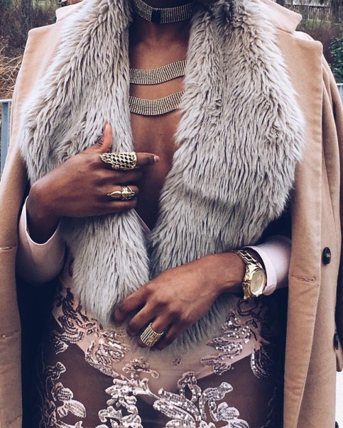 afrikanbombshell:Details