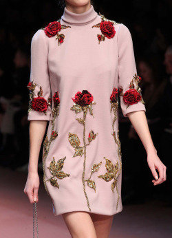 voguelovesme:  Dolce &amp; Gabbana Fall 2015 Ready-to-Wear 