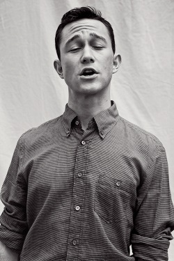  Joseph Gordon-Levitt by Beau Grealy for Elle | 2011 