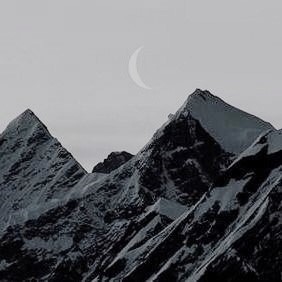 ohflint:moodboard: thorin oakenshield The King beneath the  m o u n t a i n s , the King of carven s