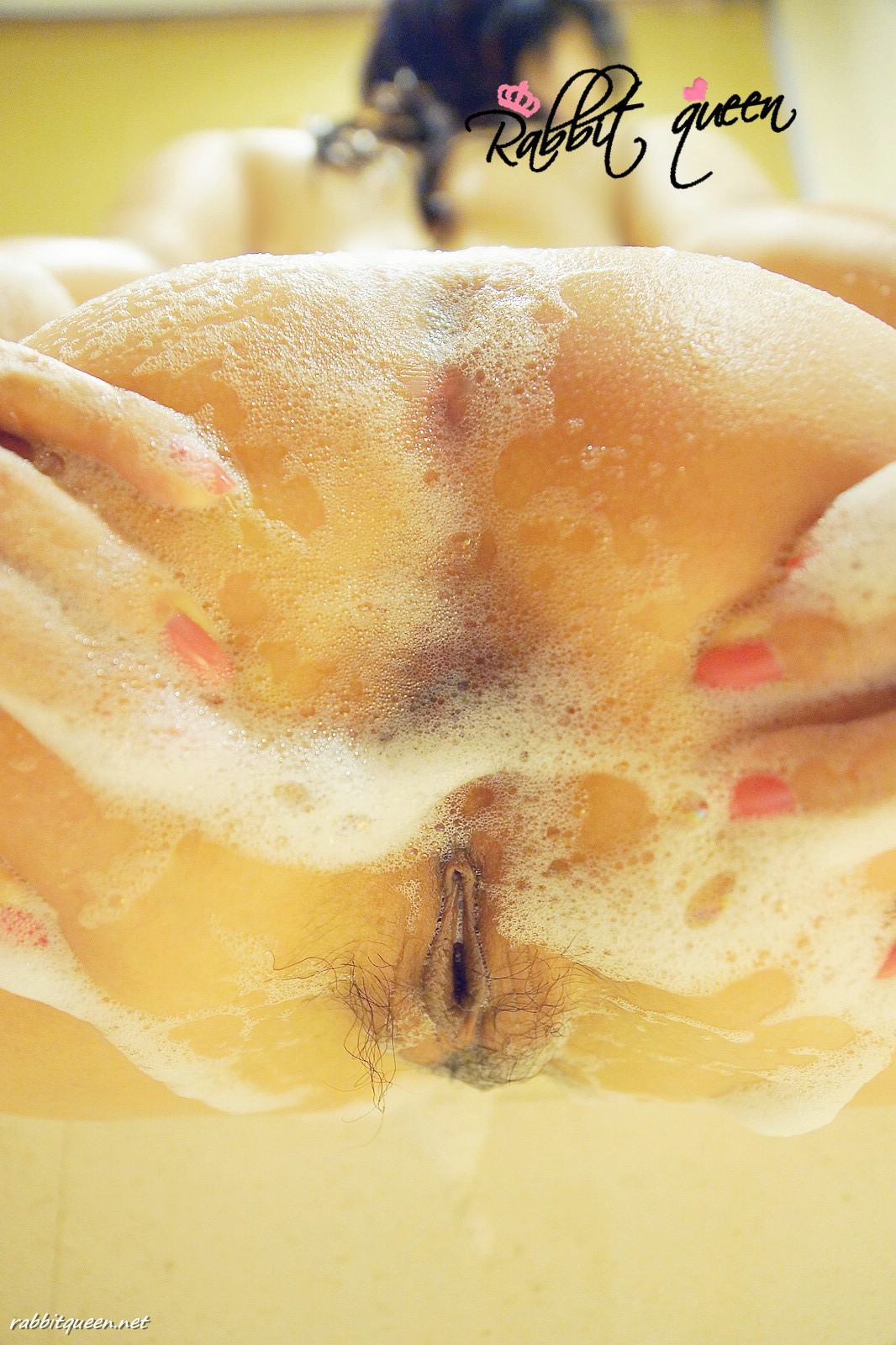 rabbitqueennude:  蕾丝兔宝宝2011-13 私人定制 浴室