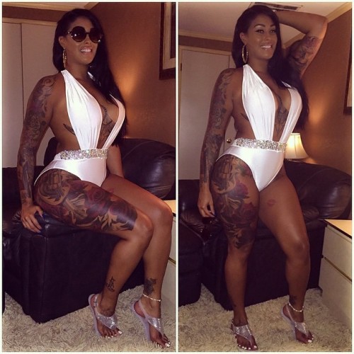 vpwexoticdymes:  @tattedupholly 💋  Omg Beautiful