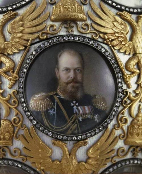 imperial-russia:Romanov Tercentary Egg miniature portraits of...