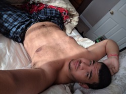 sportnut1989:  I love lazy days in bed!