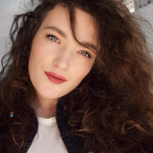 Forever obsessed with Riot by @limecrimemakeup #fblogger #curlyhair #bblogger #limecrime