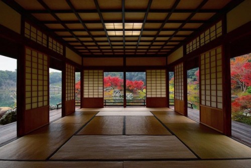 todayintokyo:Ritsurin Garden in Kagawa Prefecture, photographed by @kazuhiro715 on Tumblr and Instag