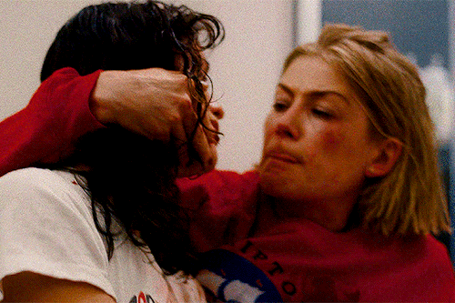 missclayton:Rosamund Pike and Eiza González in I CARE A LOT (2021)