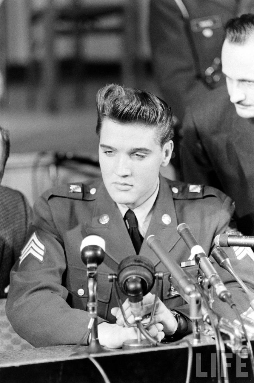 thewonderofelvis:  Press conference at Fort Dix, March 3, 1960. 